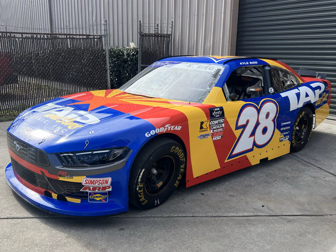 (Pre-Order) ARC - 2025 Ford Mustang #28 Kyle Sieg *Tap and Sons Electric*