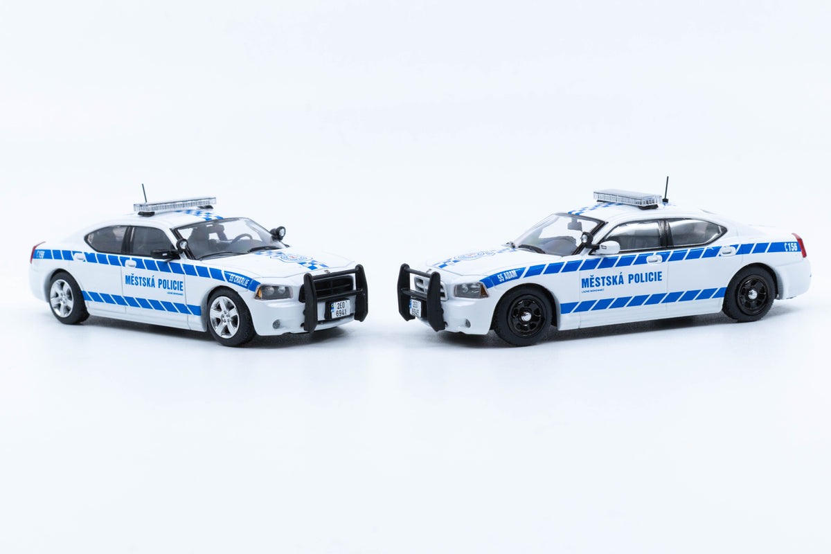 JR Collectibles x Rollin – Městská Policie Lázně Bohdaneč “Adam & Charlie” 1:64 twin police car collector set.