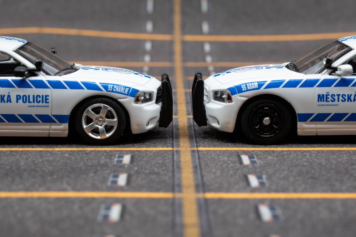 JR Collectibles x Rollin – Městská Policie Lázně Bohdaneč “Adam & Charlie” 1:64 twin police car collector set.