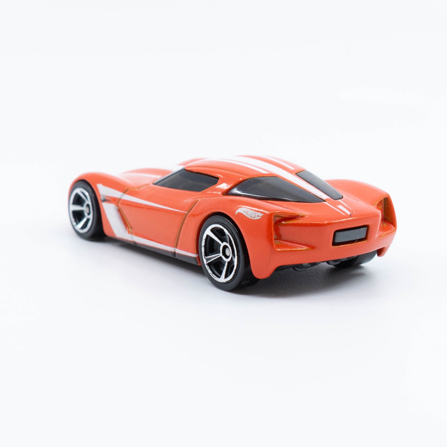 Hot Wheels 2009 Corvette Stingray Concept diecast with futuristic silver design and aerodynamic curves. Back