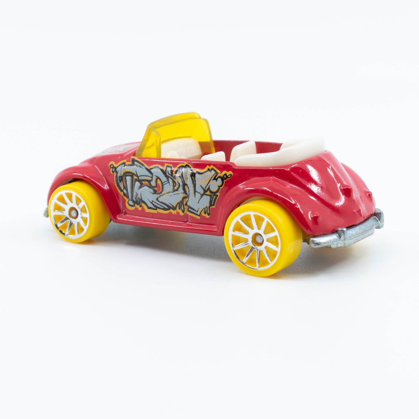 Hot Wheels Volkswagen Beetle Convertible 1:64 diecast model with classic design and open roof. Back