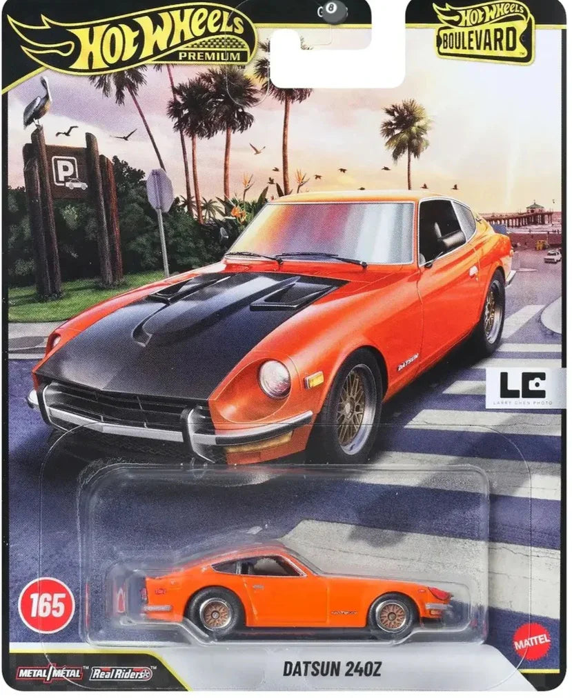 Datsun 240Z in Orange.