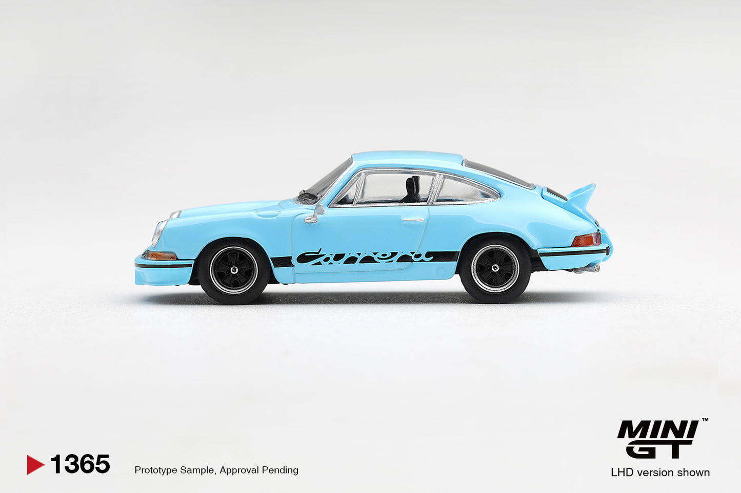 Mini GT 1973 Porsche 911 Carrera RS 2.7 in Gulf Blue.