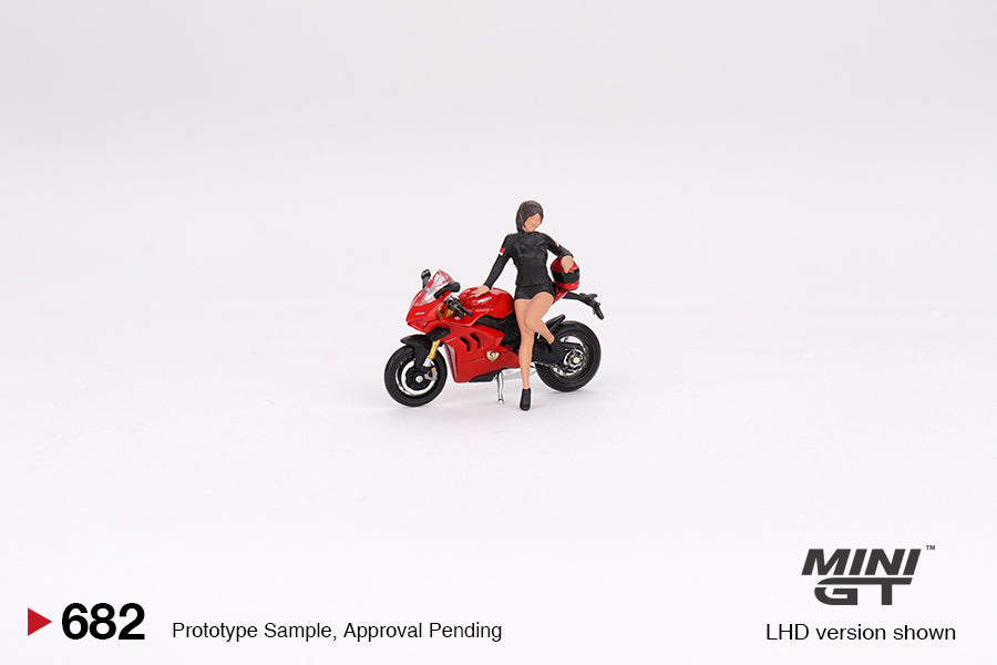 Mini GT - Ducati Panigale V4 S w/ Ducati Girl