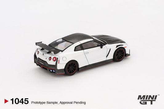 Mini GT - Nissan GTR (35) nismo Brilliant White Pearl 2024