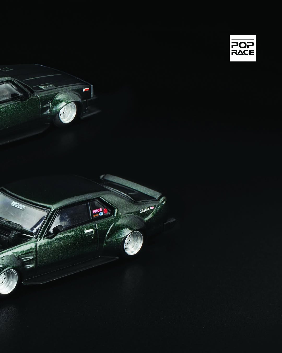 1:64 POP Race Nissan Skyline C210 diecast model in classic retro styling with chrome trim and vintage wheels. Right