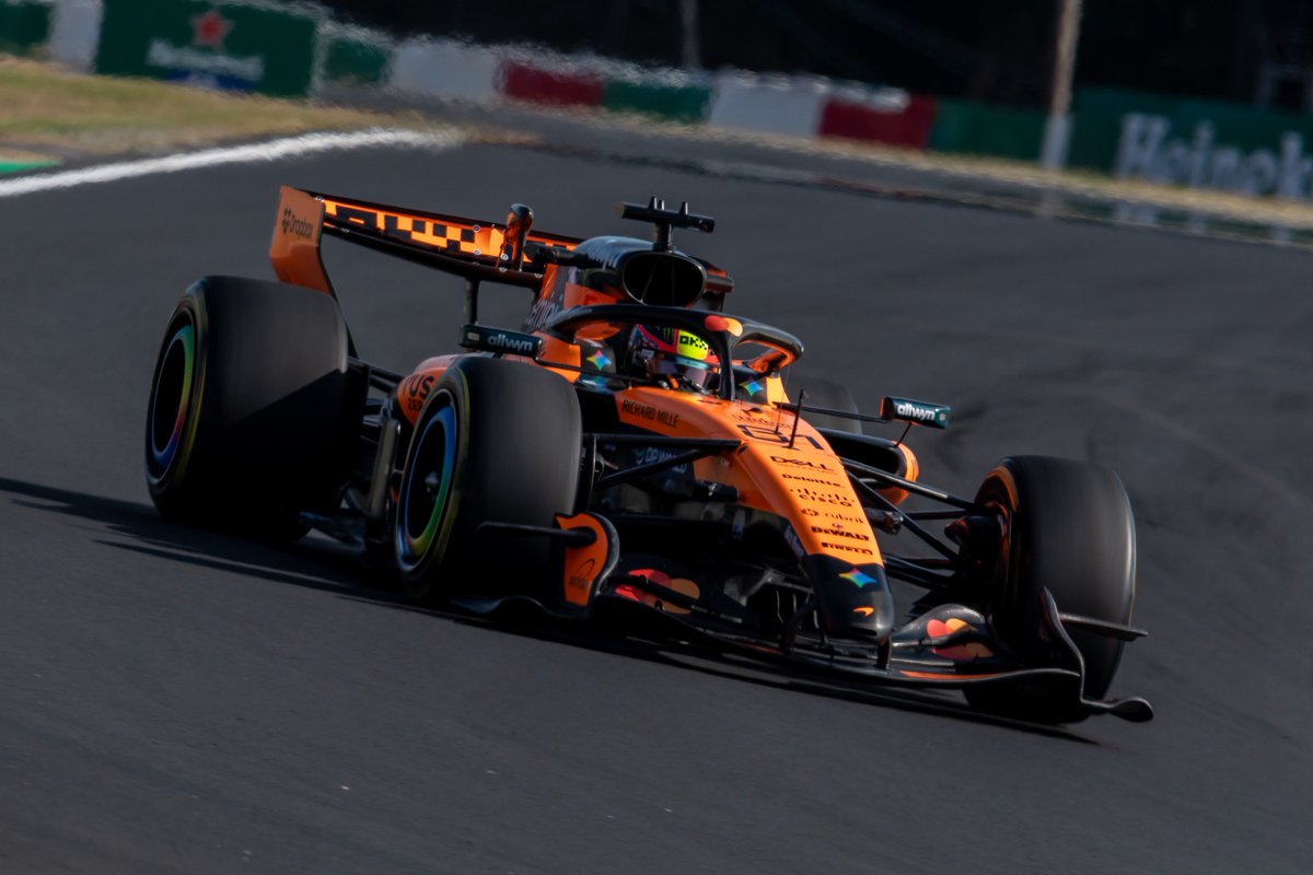 McLaren MCL40 2026 Japanese GP real F1 car reference Oscar Piastri #81