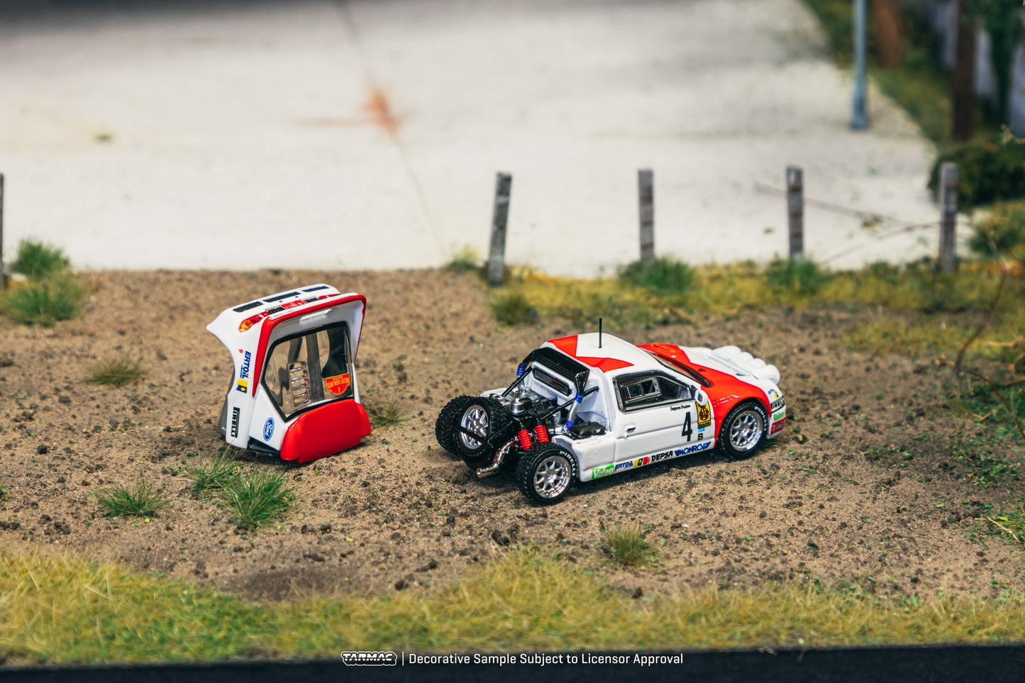 (Pre-Order) Tarmac Works - 1986 Ford RS200 #4 Antonio Zanini/Josep Autet Rallye Catalunya
