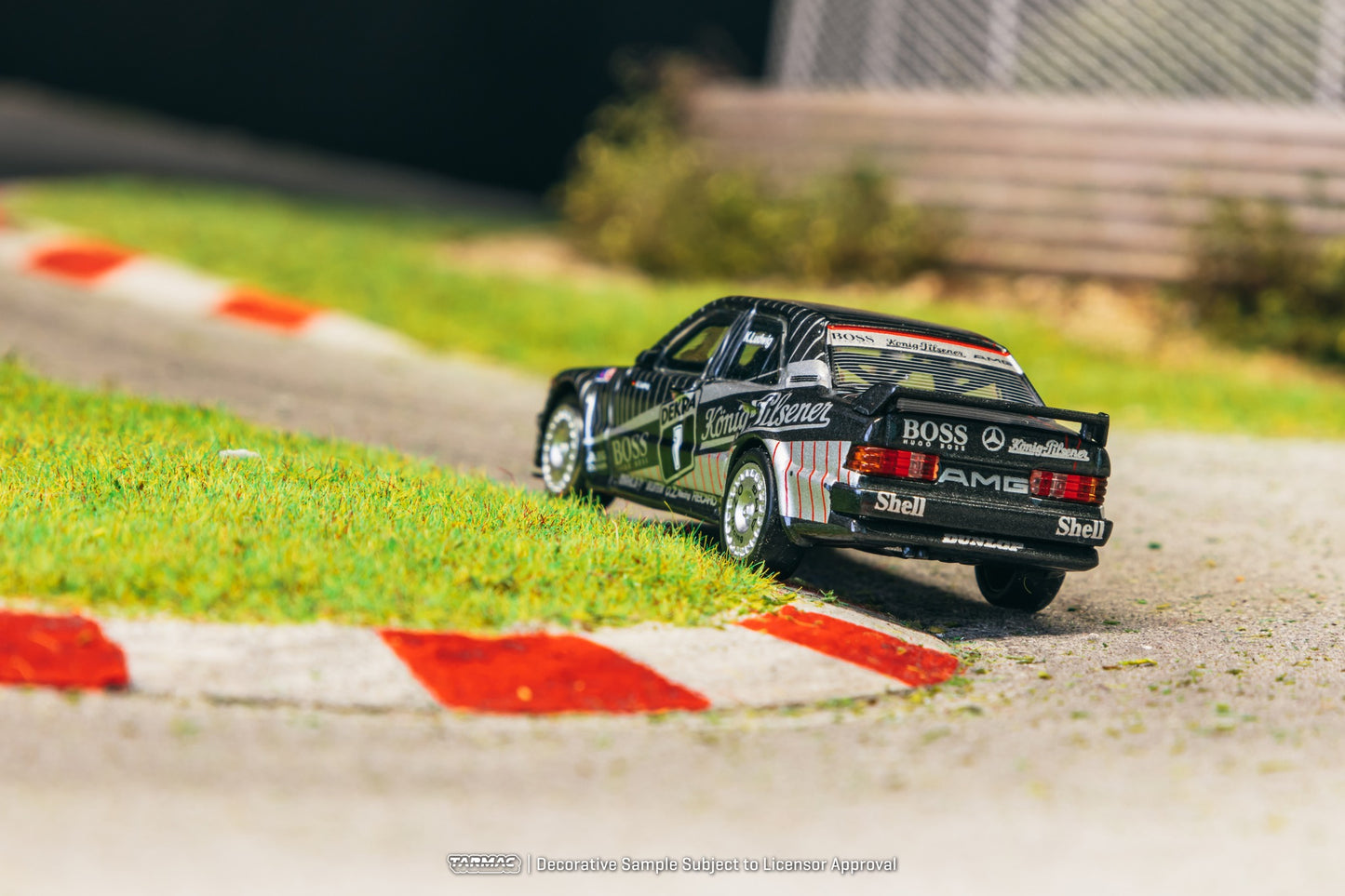 (Pre-Order) Tarmac Works - Mercedes-Benz 190 E 2.5-16 EVO 1 #1 Klaus Ludwig, DTM 1989