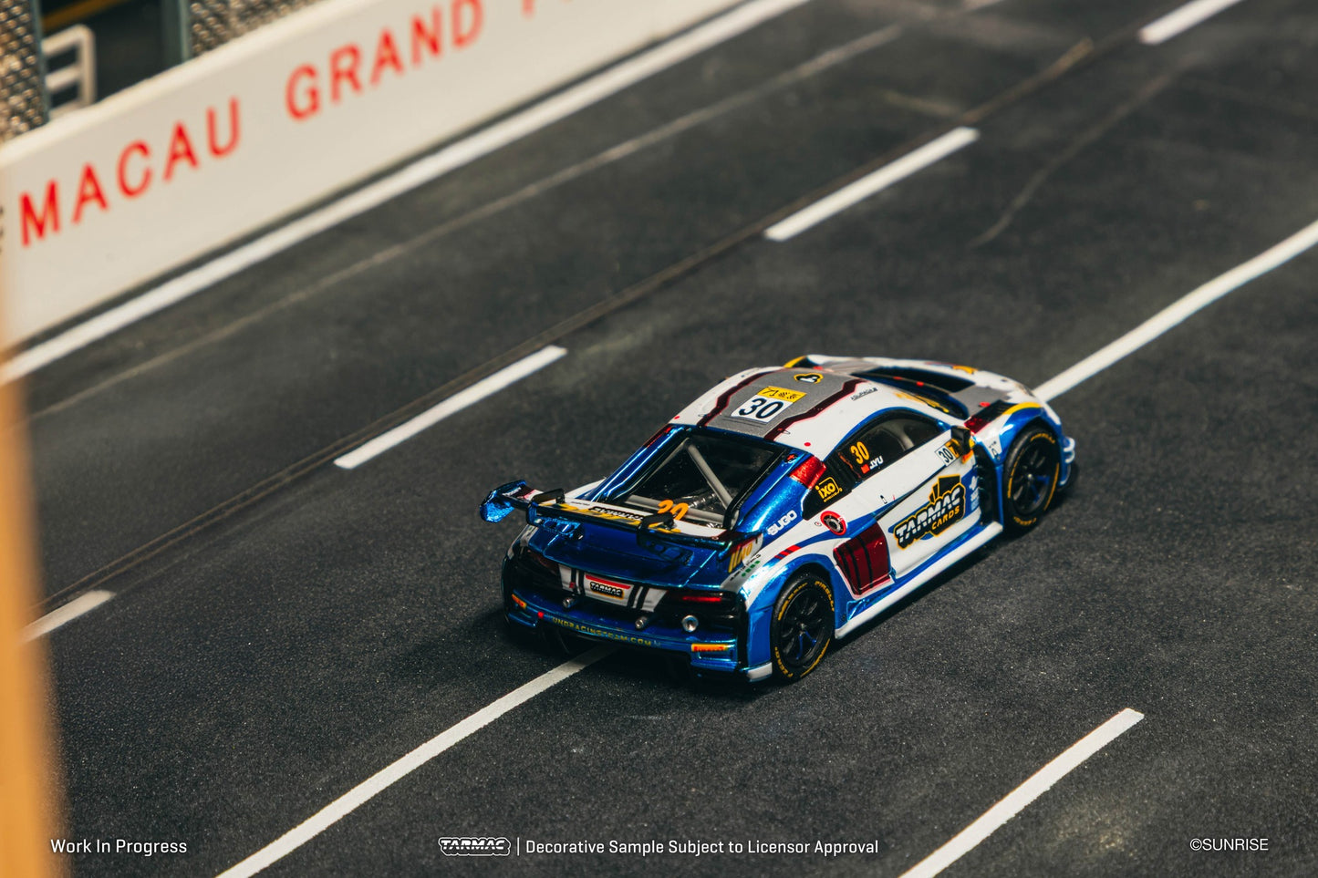 1:64 Tarmac Works Audi R8 LMS GT3 evo II James Yu 2024 Macau GT Cup in Uno Racing livery with trading cards and truck packaging. Back