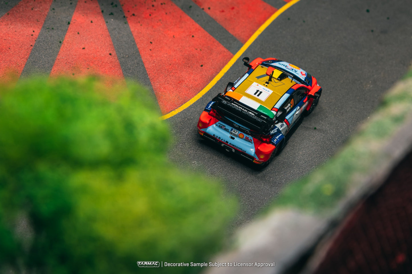 1:64 Tarmac Works Hyundai i20 N Rally1 Hybrid Thierry Neuville / Martijn Wydaeghe 2024 Croatia Rally – WRC champion die-cast model. Top