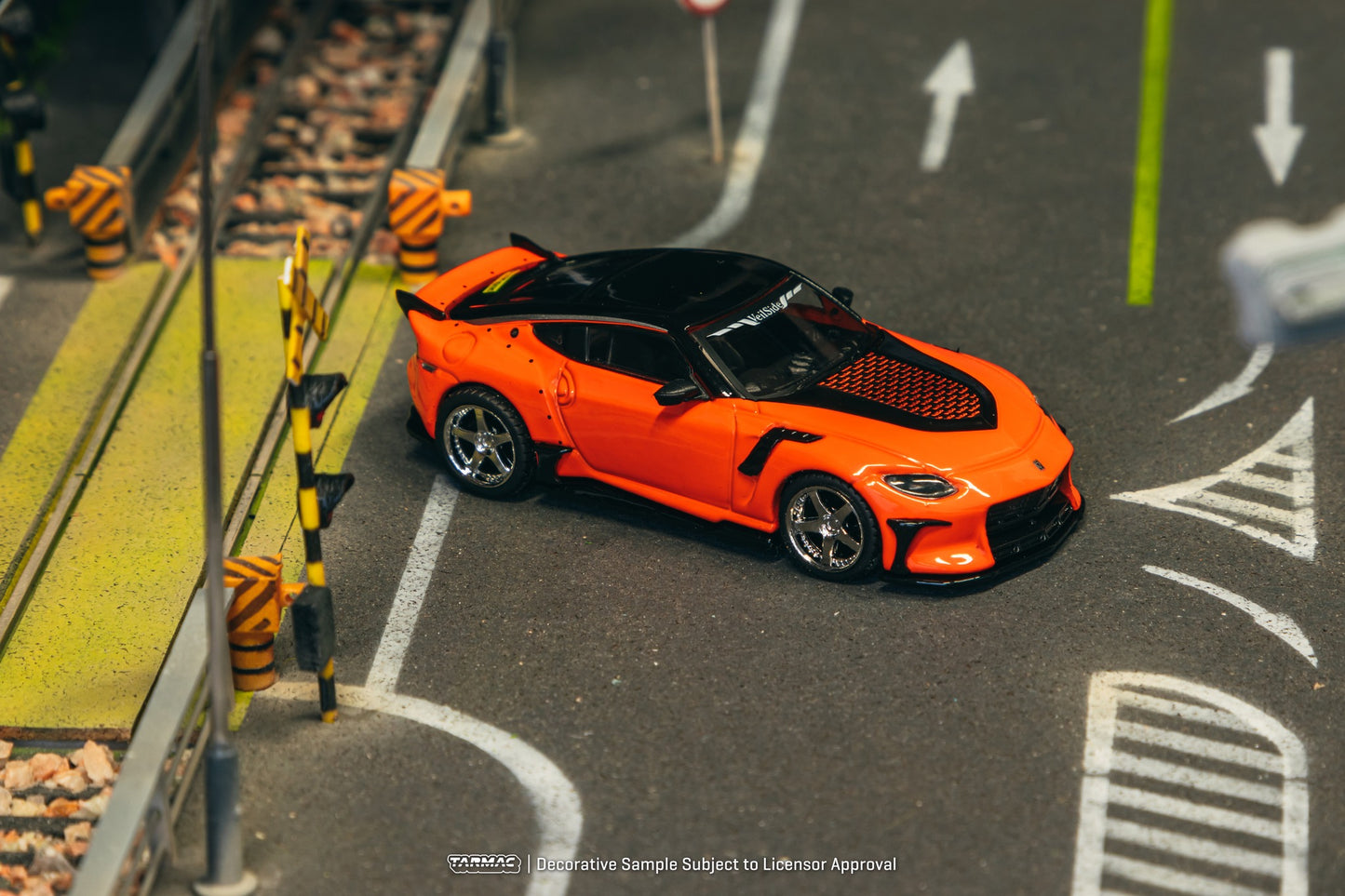 (Pre-Order) Tarmac Works - Nissan VeilSide FFZ400 Fairlady Z, Orange