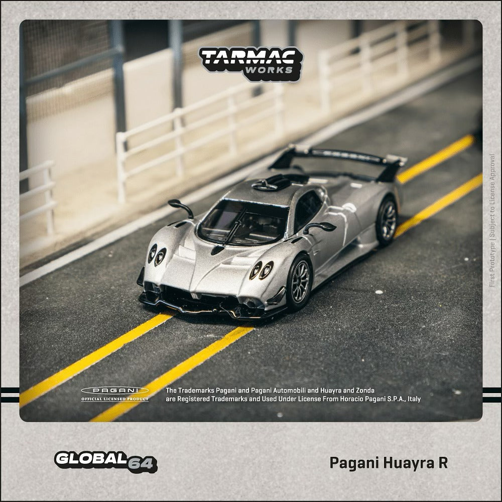 (Pre-Order) Tarmac Works - Pagani Huayra R Satin Silver