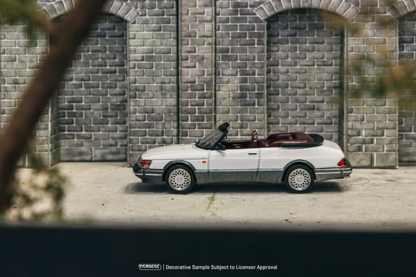 Tarmac Works - Saab 900 Turbo Convertible