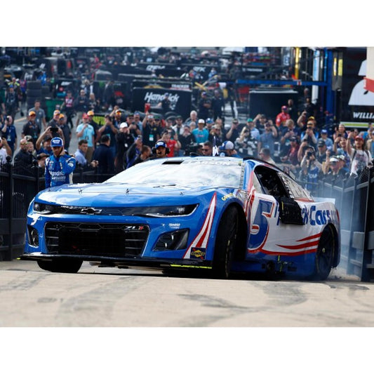 (Pre-Order) ARC - 2025 Chevrolet #5 Kyle Larson *Hendrickcars.com*
