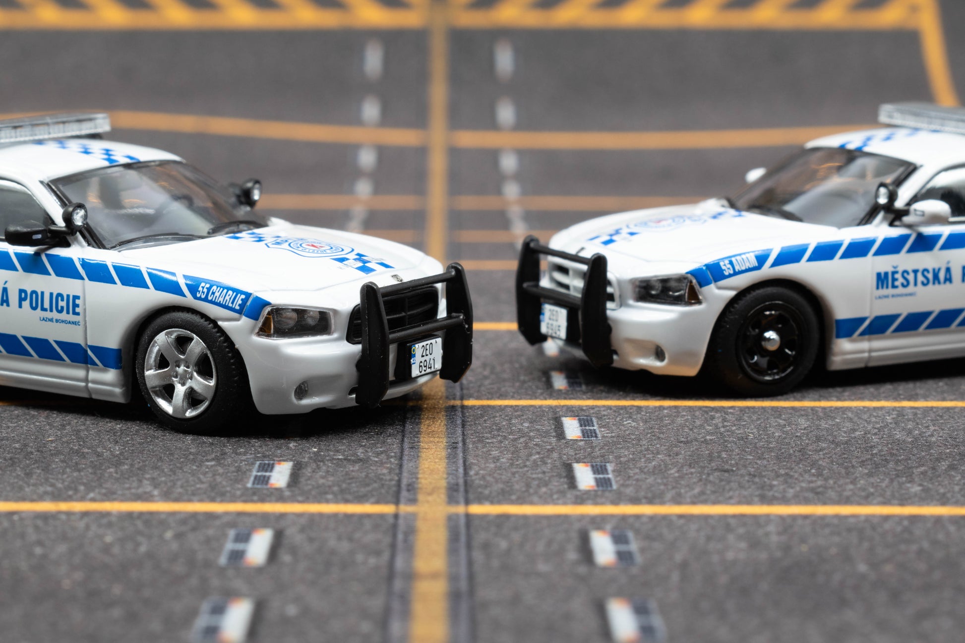 JR Collectibles x Rollin – Městská Policie Lázně Bohdaneč “Adam & Charlie” 1:64 twin police car collector set.