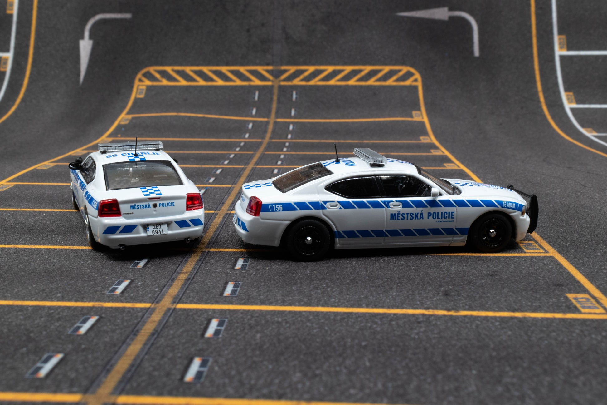 JR Collectibles x Rollin – Městská Policie Lázně Bohdaneč “Adam & Charlie” 1:64 twin police car collector set.