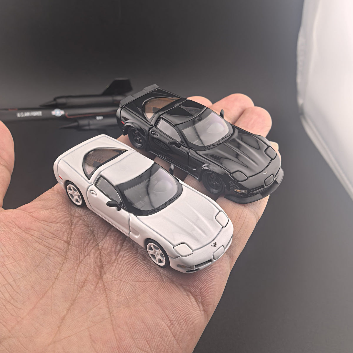Fine Works 64 Chevrolet Corvette C5 in White Standard or Black Custom version with working pop-up headlights and acrylic case.