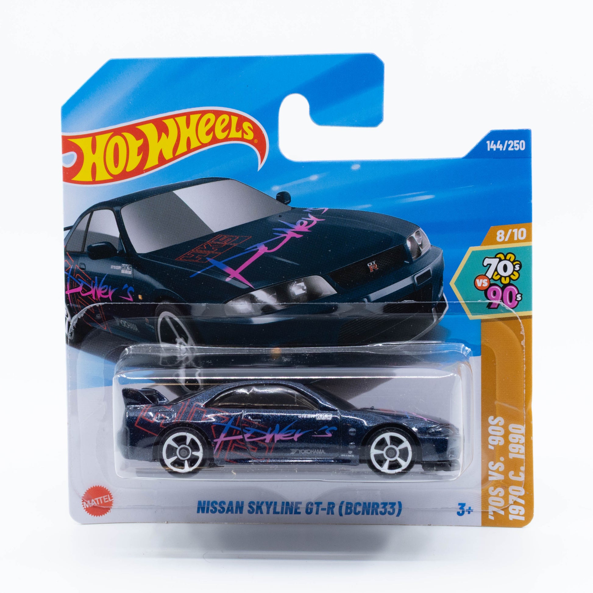 Hot Wheels Nissan Skyline GT-R BCNR33 diecast model car in 1:64 scale with authentic paint and decals.