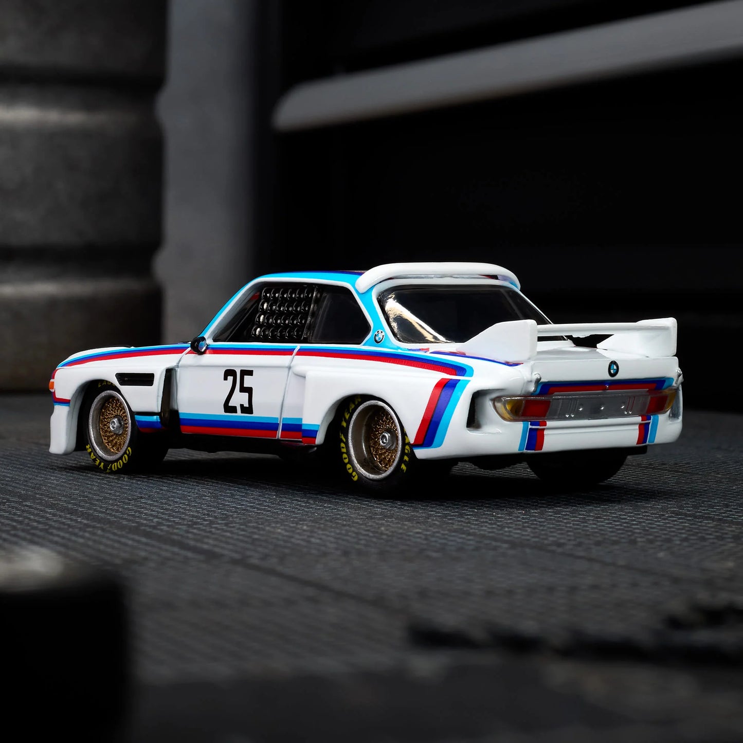 Hot Wheels Elite 64 1975 BMW 3.0 CSL Race gloss white premium die-cast model.