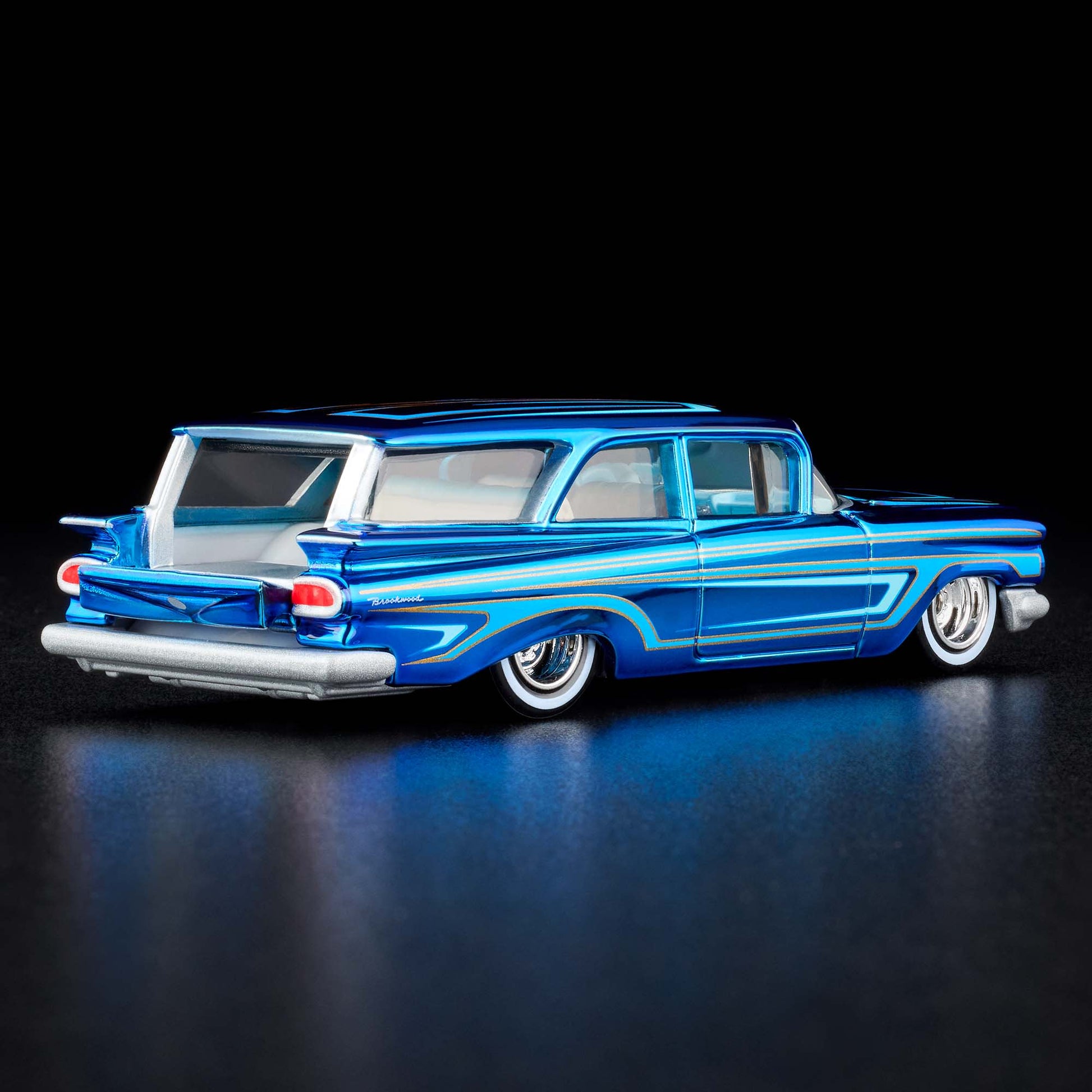 Hot Wheels RLC 1959 Chevrolet Brookwood premium Spectraflame diecast car. Open tailgate