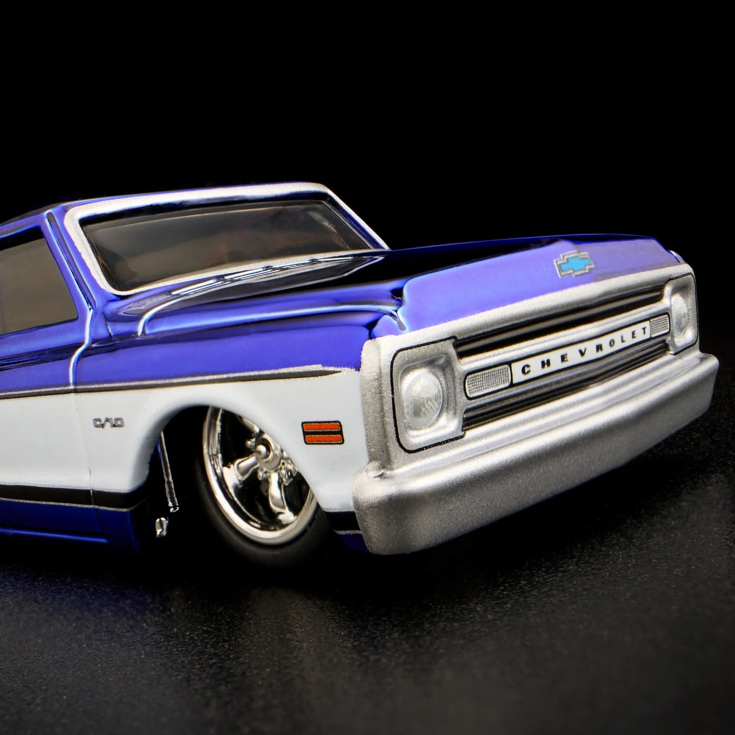 Hot Wheels RLC - 1969 Chevy C-10