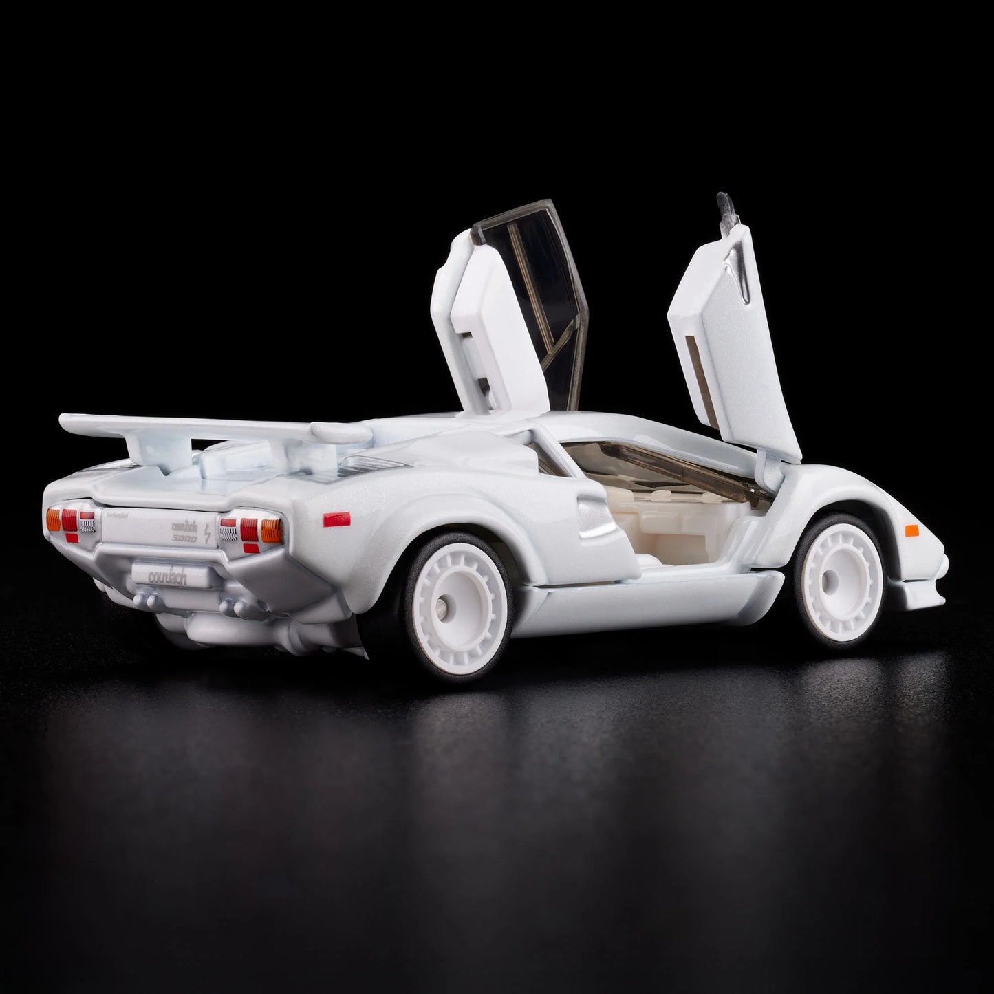 1:64 Hot Wheels RLC Lamborghini Countach LP 500 S pearl white with opening scissor doors.
