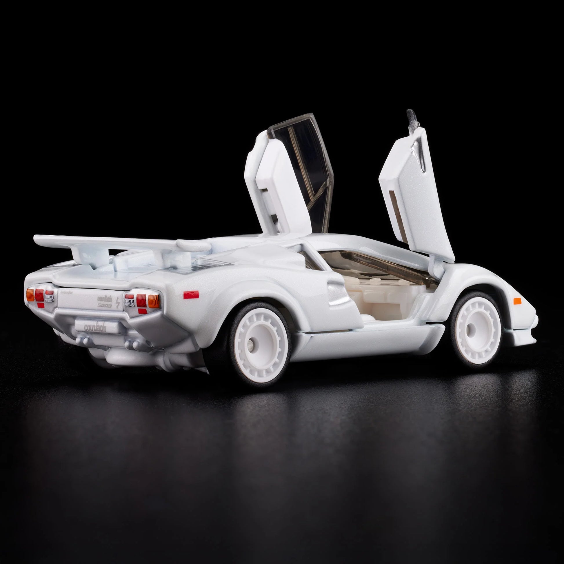 1:64 Hot Wheels RLC Lamborghini Countach LP 500 S pearl white with opening scissor doors.