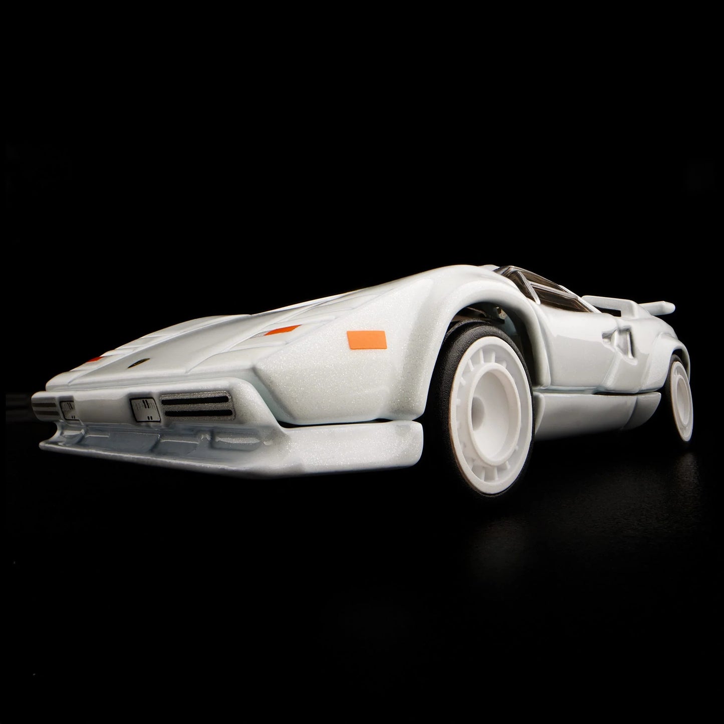 1:64 Hot Wheels RLC Lamborghini Countach LP 500 S pearl white with opening scissor doors.