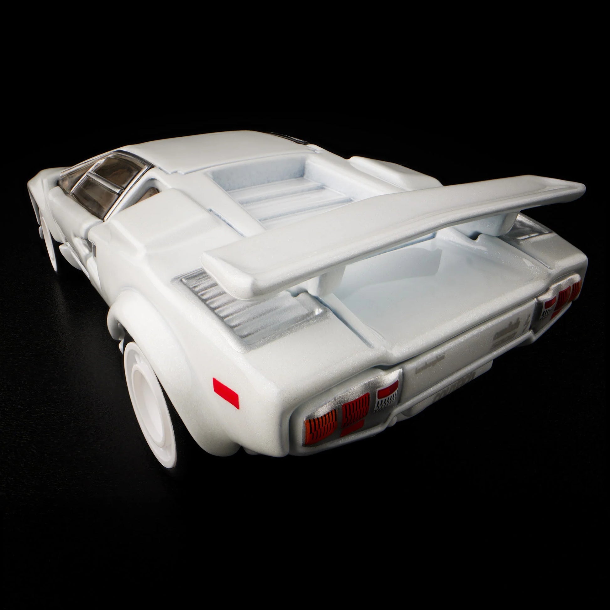 1:64 Hot Wheels RLC Lamborghini Countach LP 500 S pearl white with opening scissor doors.