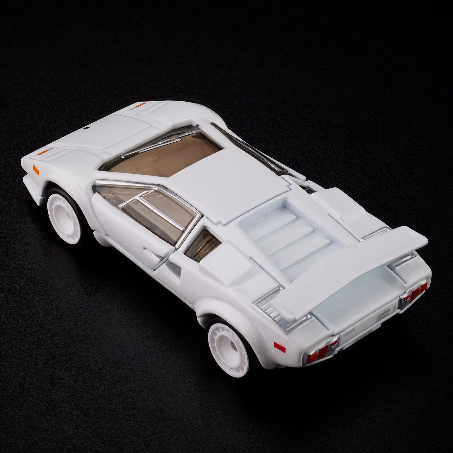 1:64 Hot Wheels RLC Lamborghini Countach LP 500 S pearl white with opening scissor doors.