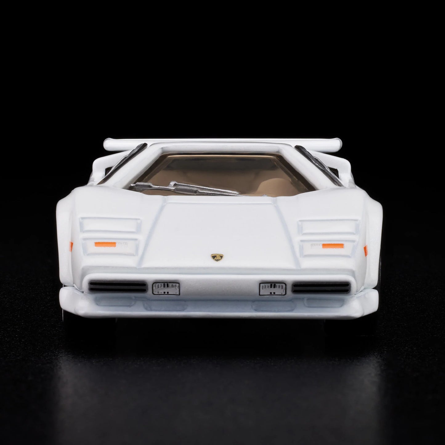 1:64 Hot Wheels RLC Lamborghini Countach LP 500 S pearl white with opening scissor doors.