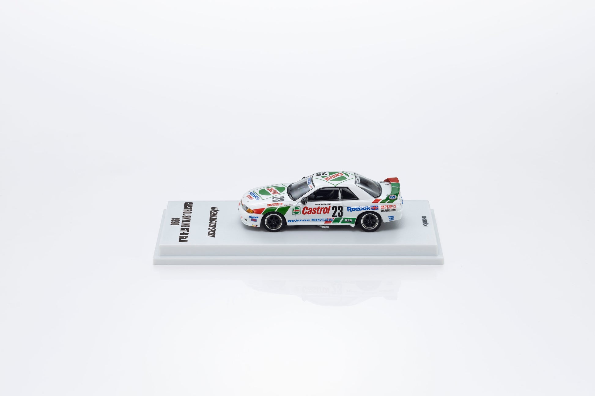 Kyosho 1:64 Castrol Nissan Skyline GT-R R32 Gr.A 1990 #23 with LED lights