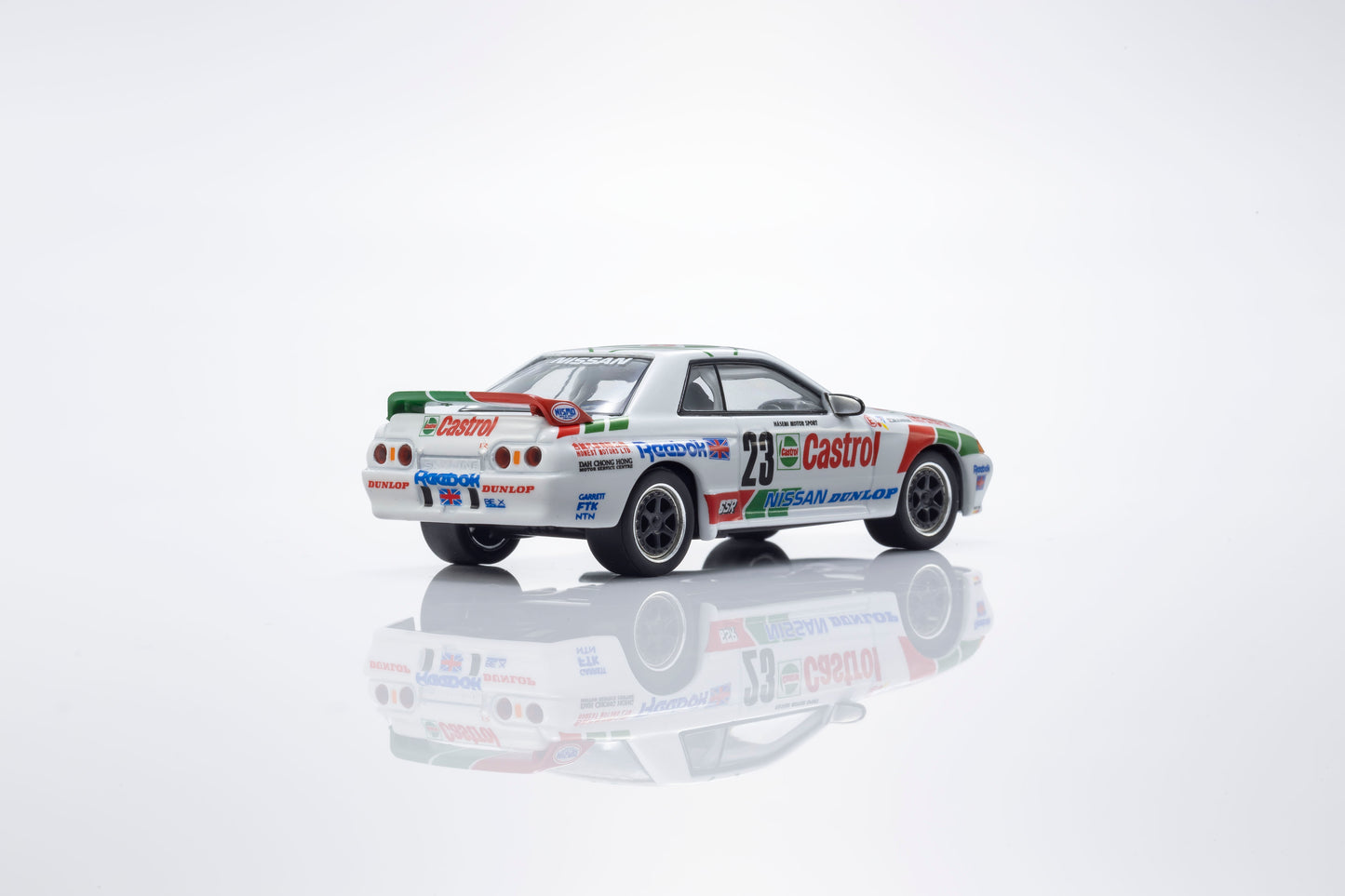 Kyosho 1:64 Castrol Nissan Skyline GT-R R32 Gr.A 1990 #23 with LED lights