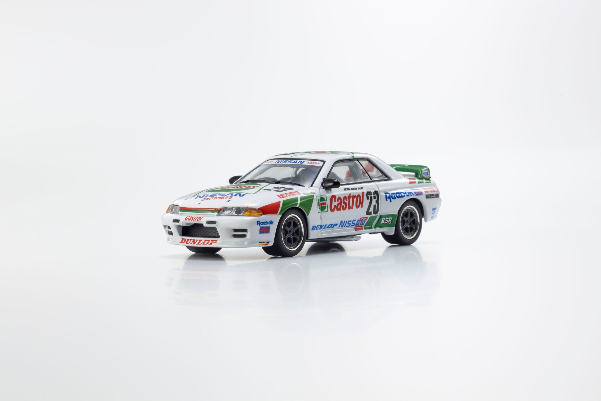Kyosho 1:64 Castrol Nissan Skyline GT-R R32 Gr.A 1990 #23 with LED lights