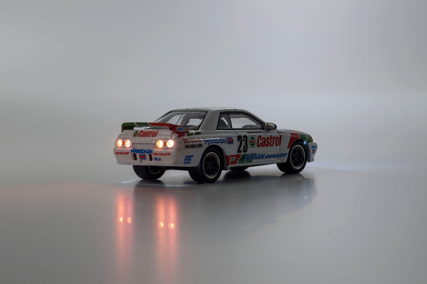 Kyosho 1:64 Castrol Nissan Skyline GT-R R32 Gr.A 1990 #23 with LED lights