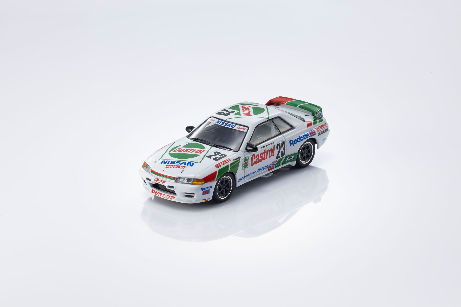 Kyosho 1:64 Castrol Nissan Skyline GT-R R32 Gr.A 1990 #23 with LED lights