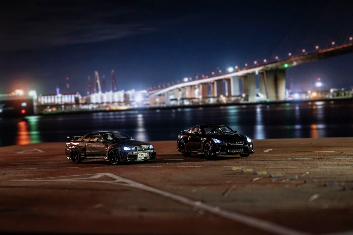 (Pre-Order) Kyosho - Nissan GT-R (R34) nismo Clubman Race SPEC Gun Metallic With Led System 2003