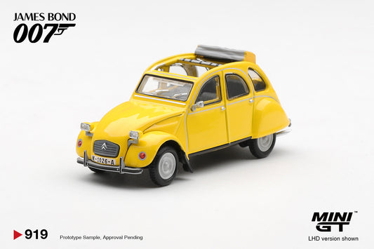 Mini GT Citroën 2CV from For Your Eyes Only in English blister packaging. Front