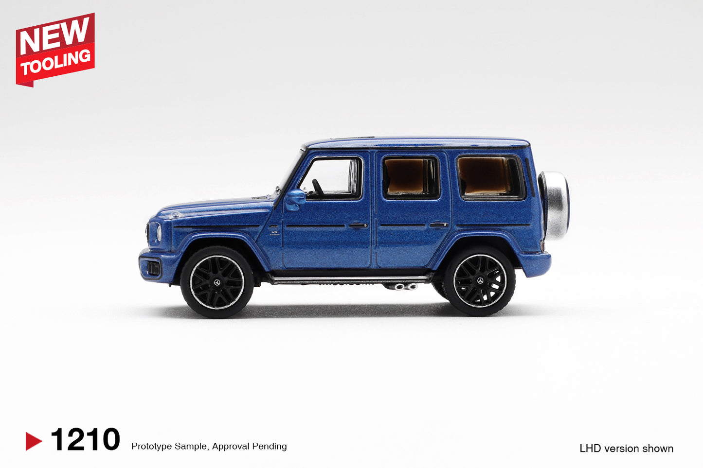 Mini GT 1:64 Mercedes-Benz G63 AMG 2024 dark blue metallic new tooling diecast model. Side