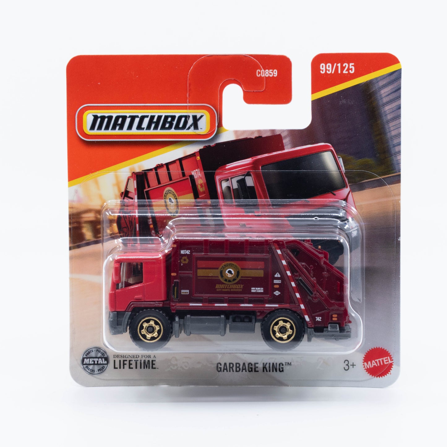 1:64 Matchbox Garbage King Red Cab – die-cast refuse collection truck model.