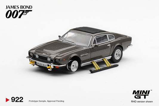 Mini GT Aston Martin V8 Vantage The Living Daylights Weapon On edition.