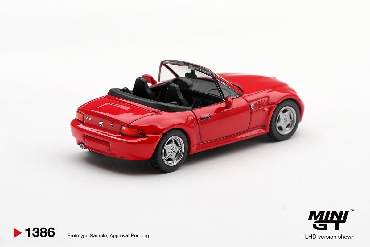 Mini GT BMW Z3 2.8i 1998 in Hellrot red, detailed 1:64 scale roadster.