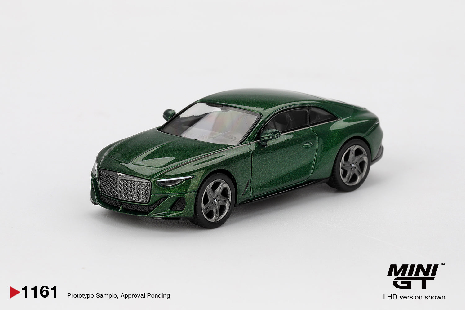 1:64 Mini GT Bentley Batur Scarab Green 2023 – luxury die-cast grand tourer model. Front
