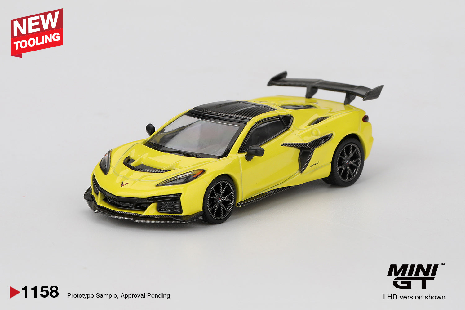 1:64 Mini GT Chevrolet Corvette C8 ZR1 Accelerate Yellow 2025 – yellow mid-engine Corvette die-cast model. Front