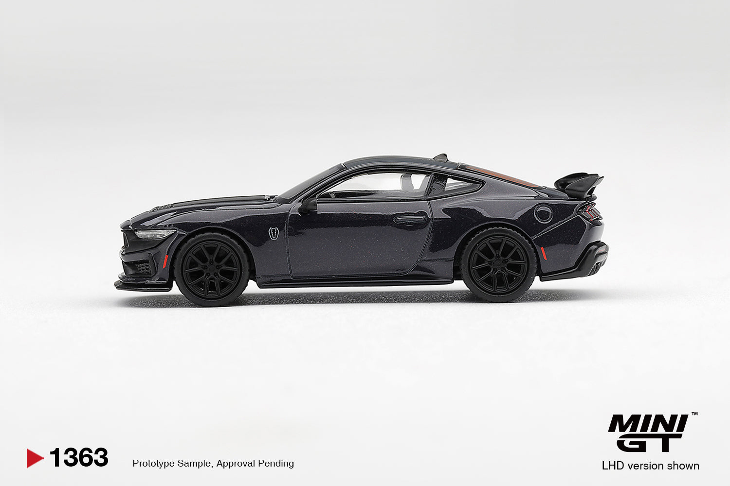 Mini GT 2025 Ford Mustang Dark Horse in Blue Ember.