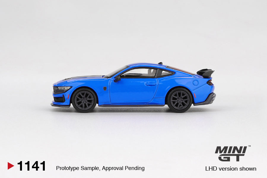 Mini GT 1:64 Ford Mustang Dark Horse 2024 in Grabber Blue with black wheels, aerodynamic body kit, and detailed front fascia. Side