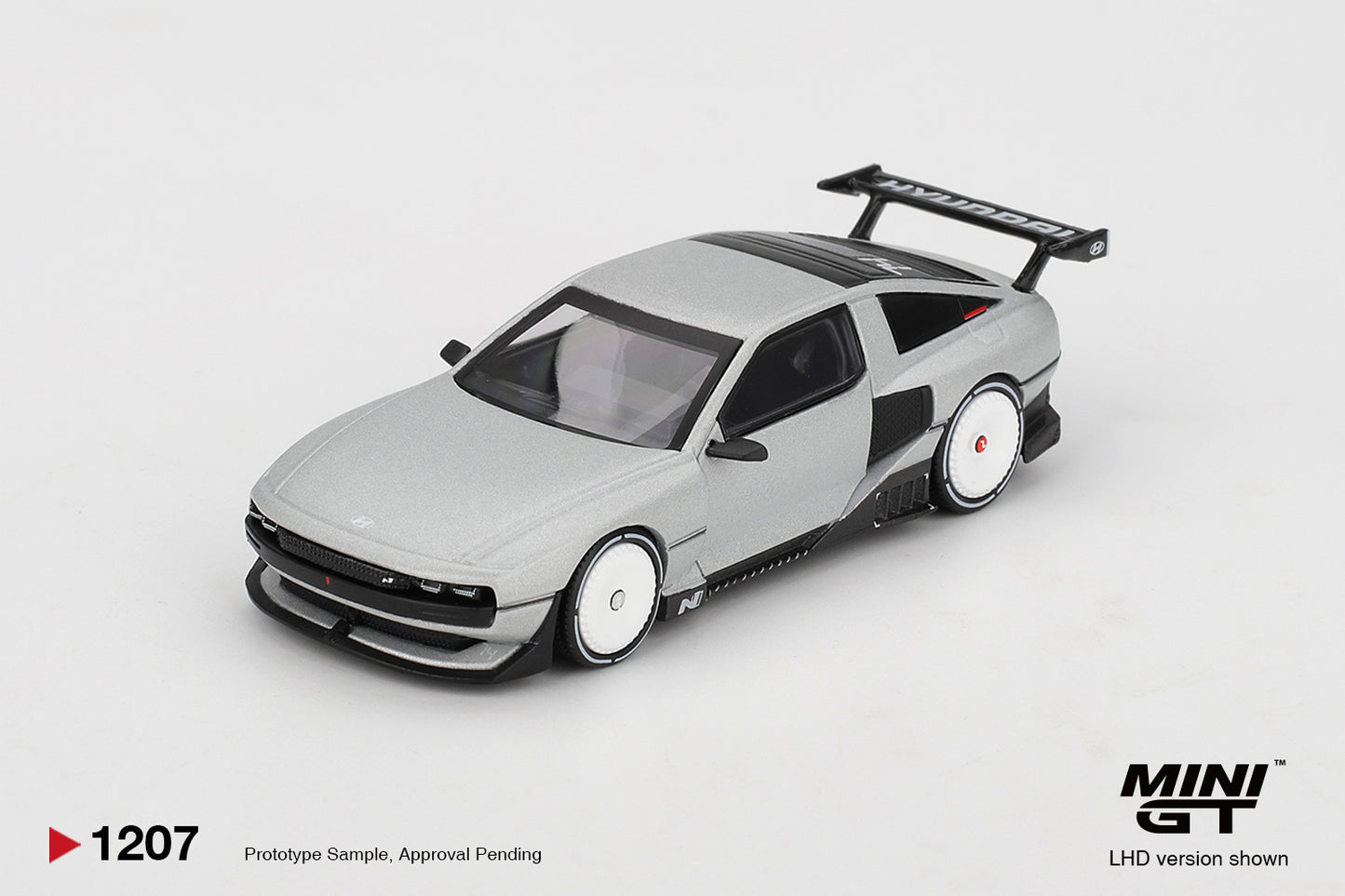 Mini GT 1:64 Hyundai Concept N Vision 74 VP2 2022 futuristic retro-inspired hydrogen concept car model. Front