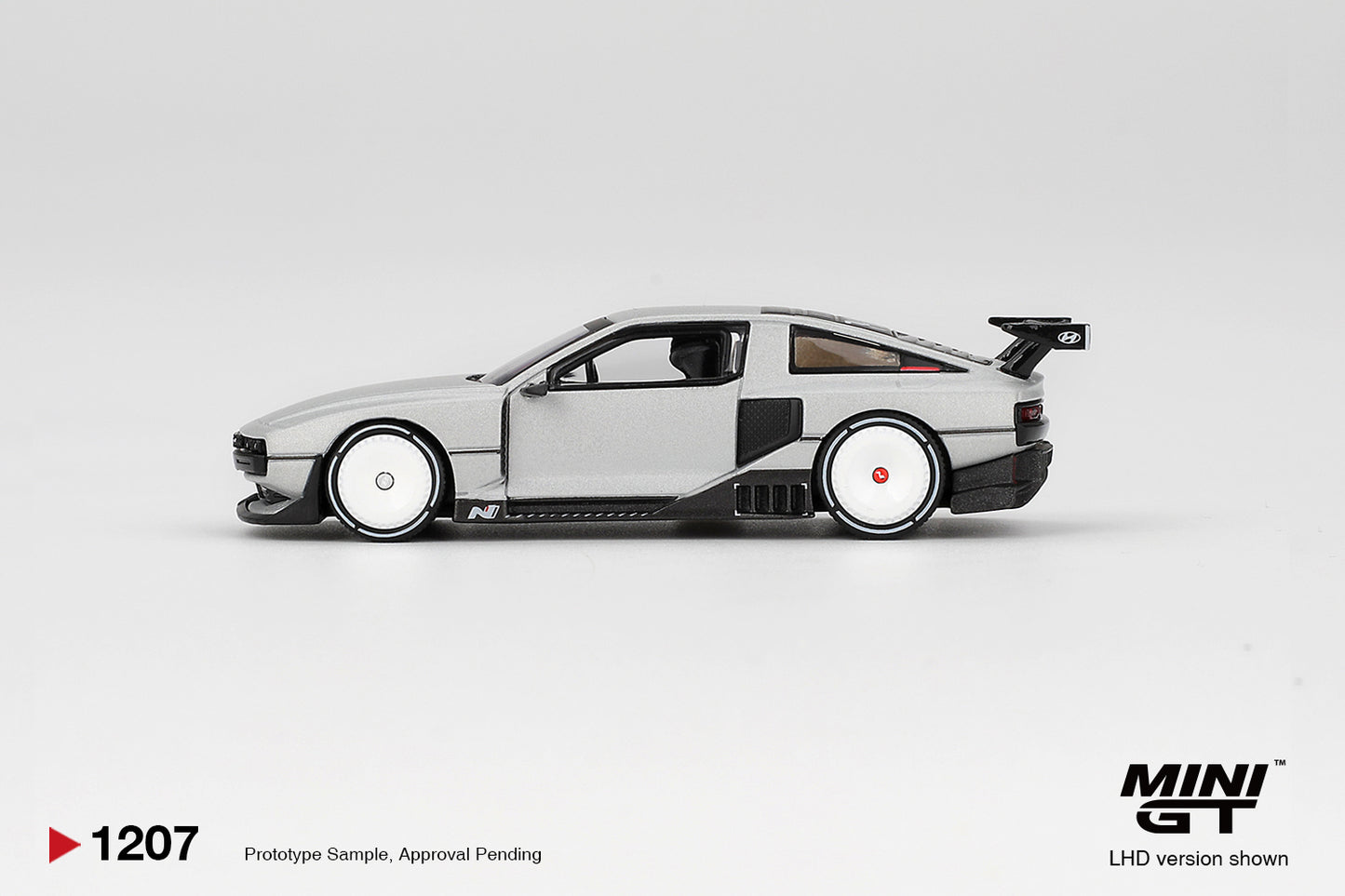 Mini GT 1:64 Hyundai Concept N Vision 74 VP2 2022 futuristic retro-inspired hydrogen concept car model. Side