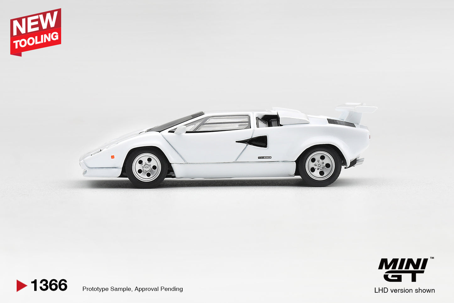 Mini GT 1982 Lamborghini Countach LP500S in Bianco white.
